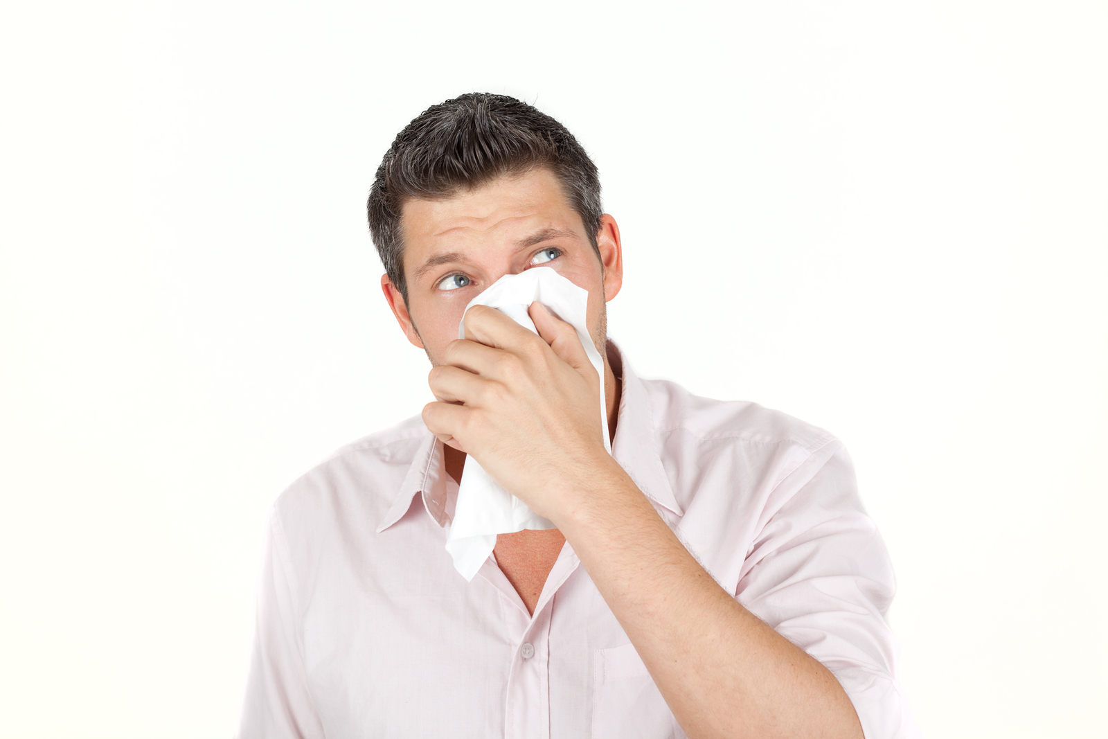 Зуд в носу при простуде. Насморк стоковое фото. Человек с заложенным носом картинка. Насморк аллергия Shutterstock.