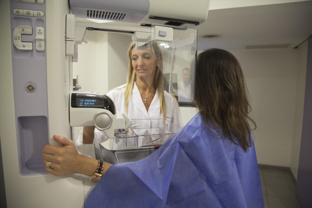 Mamografia digital sintetizada. Instituto Gamma.